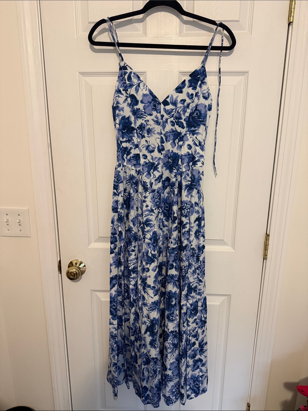 Abercrombie & Fitch Blue and White Floral Maxi Dress